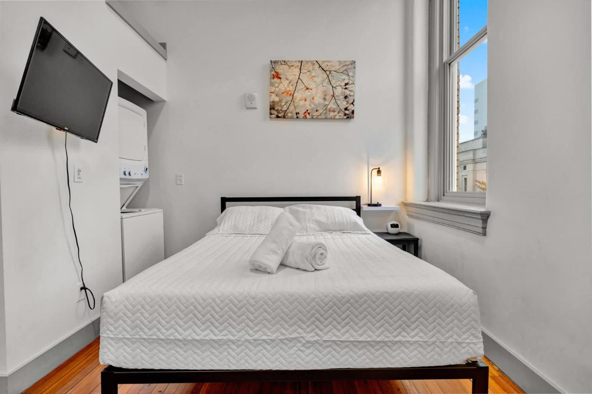 Apartment Bright And Modern In # 305