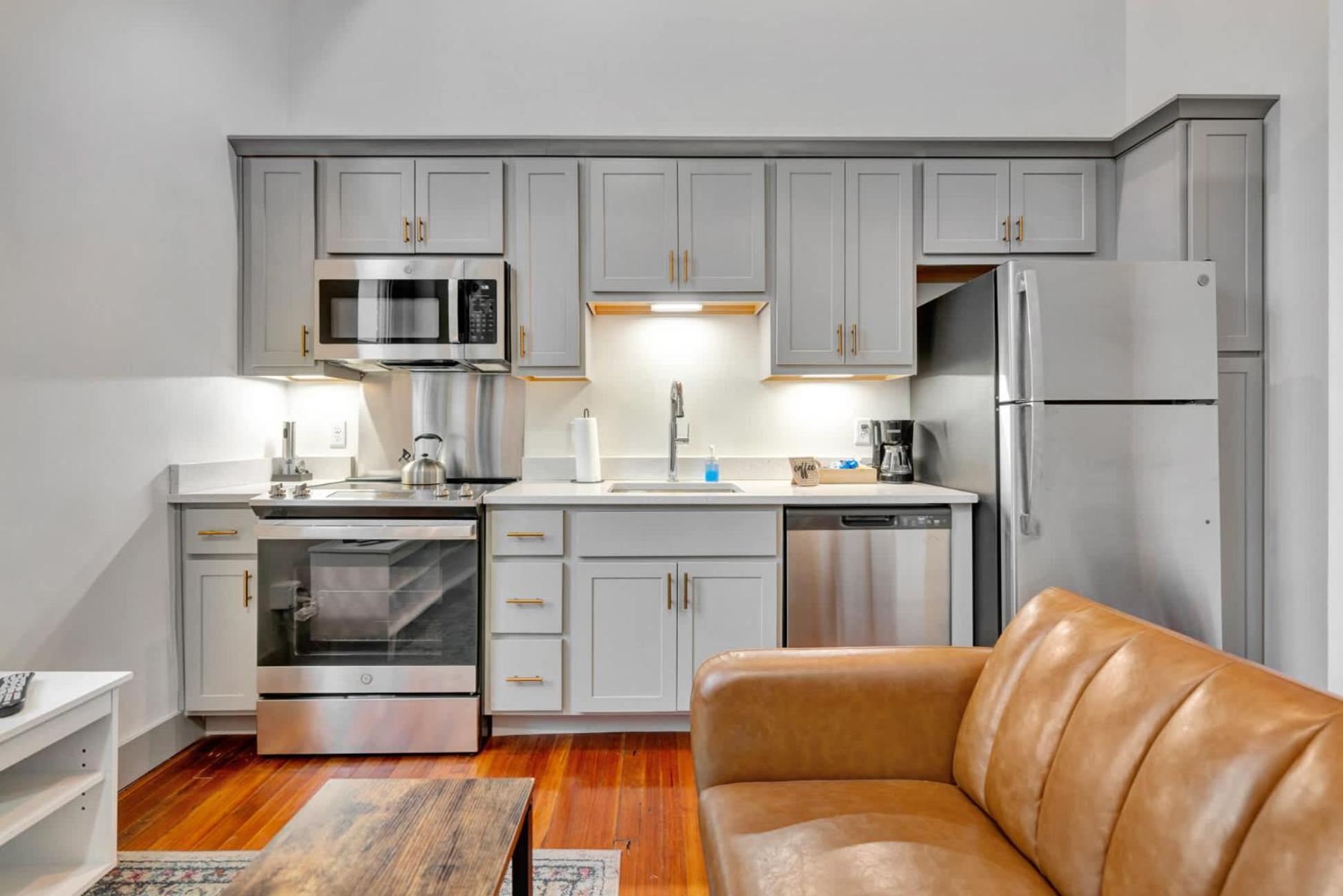 Bright And Modern In # 305 Apartment Louisville