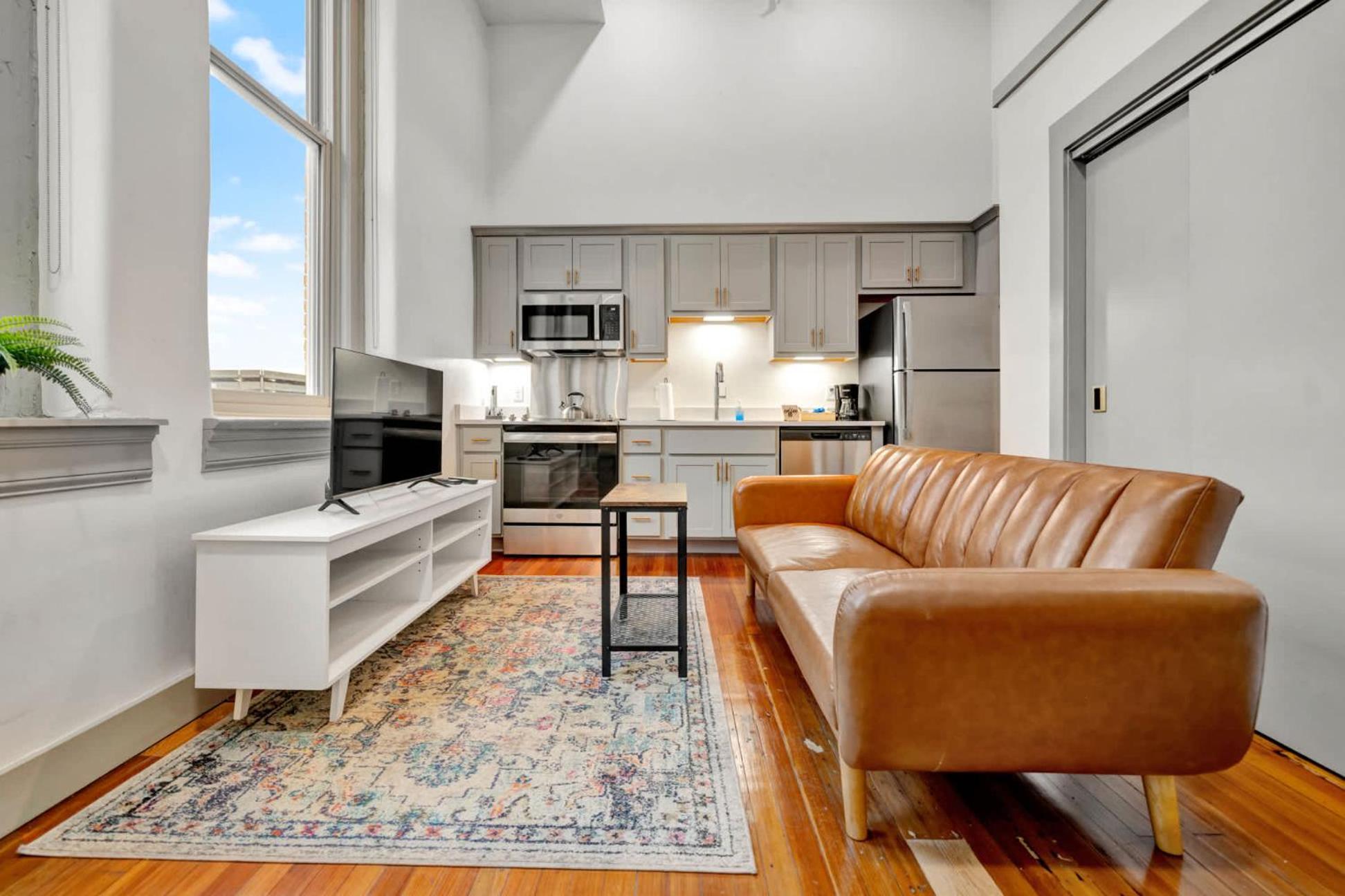 Bright And Modern In # 305 Apartment Louisville